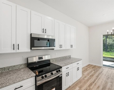 1 Fanshawe Lane - Photo Thumbnail 20