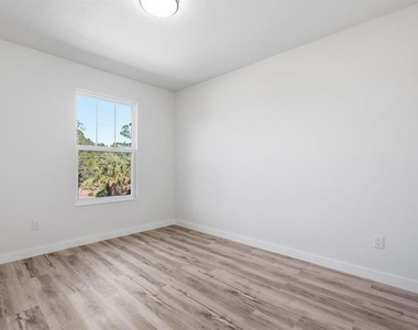 1 Fanshawe Lane - Photo Thumbnail 29