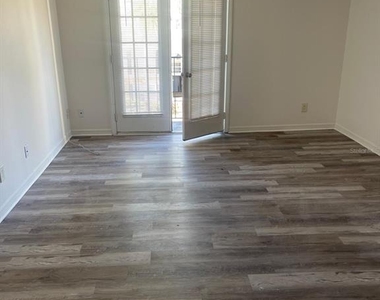 4059 Dijon Drive - Photo Thumbnail 6