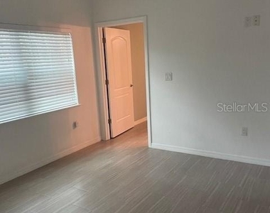 1610 Haven Drive - Photo Thumbnail 5