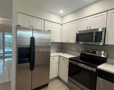 2118 Michele Drive - Photo Thumbnail 3