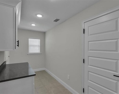 1246 Dorothy Street - Photo Thumbnail 8