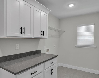 1246 Dorothy Street - Photo Thumbnail 9
