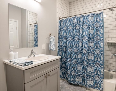 948 N Front Street - Photo Thumbnail 12