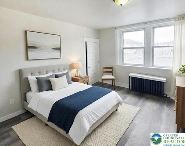 1401 Broadway - Photo Thumbnail 3
