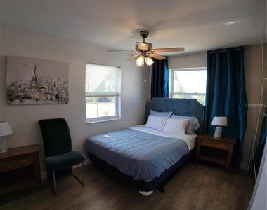 8134 Aero Avenue - Photo Thumbnail 9
