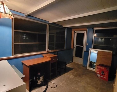 8134 Aero Avenue - Photo Thumbnail 22