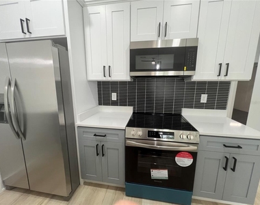 8249 Dimstead Street - Photo Thumbnail 6