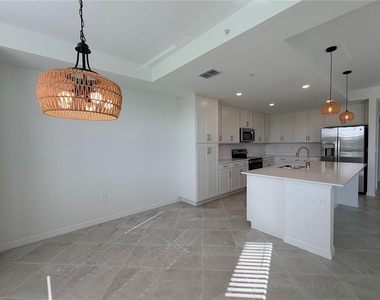 17560 Opal Sand Drive - Photo Thumbnail 7