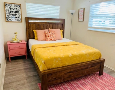 4929 Brookmeade Drive - Photo Thumbnail 7