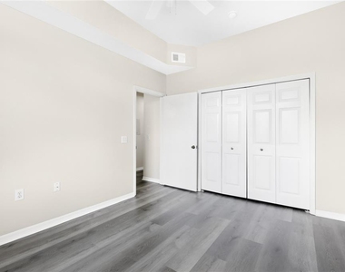 5160 Northridge Road - Photo Thumbnail 15