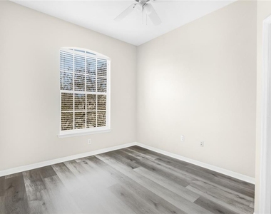5160 Northridge Road - Photo Thumbnail 17