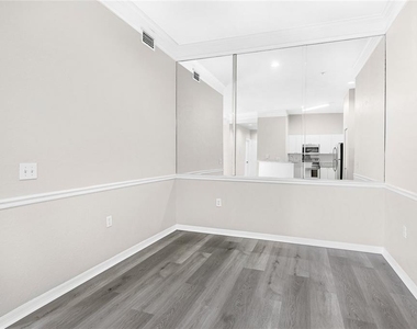 5160 Northridge Road - Photo Thumbnail 7