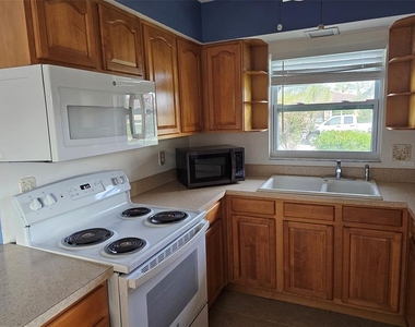 3304 Mcdill Road - Photo Thumbnail 6
