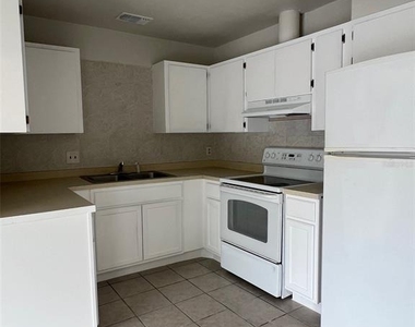 328 Ortiz Boulevard - Photo Thumbnail 7