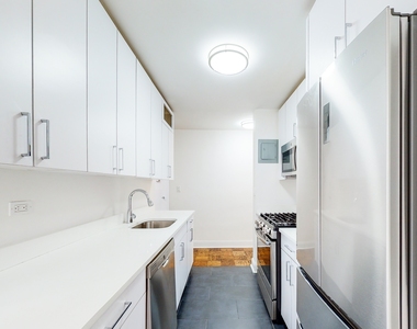 400 East 89th Street - Photo Thumbnail 6