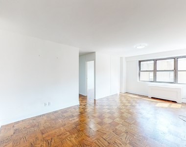 400 East 89th Street - Photo Thumbnail 1