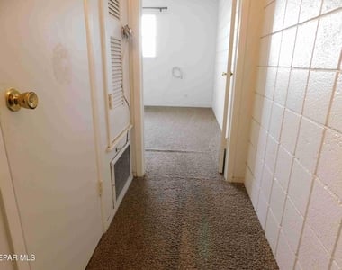 6400 Edgemere Boulevard - Photo Thumbnail 12