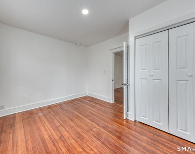 152 Oak Street - Photo Thumbnail 16