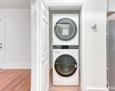 152 Oak Street - Photo Thumbnail 9