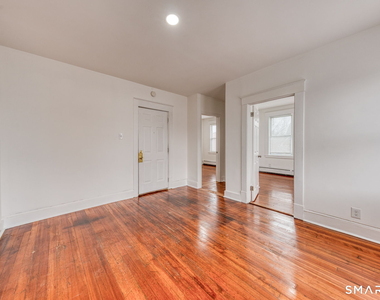 152 Oak Street - Photo Thumbnail 16