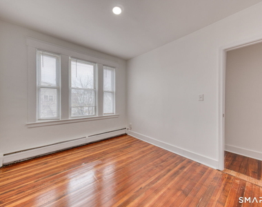 152 Oak Street - Photo Thumbnail 23