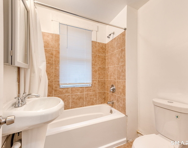 152 Oak Street - Photo Thumbnail 14