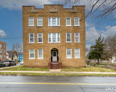 152 Oak Street - Photo Thumbnail 1