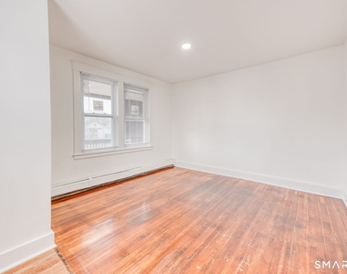 152 Oak Street - Photo Thumbnail 9