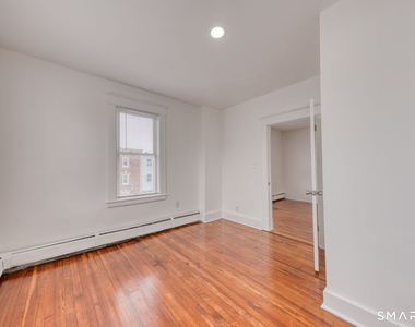 152 Oak Street - Photo Thumbnail 21