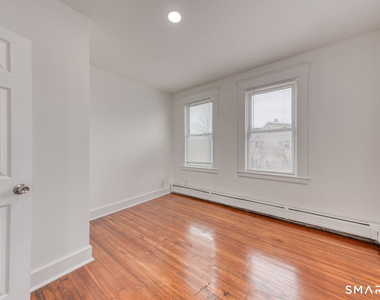 152 Oak Street - Photo Thumbnail 19
