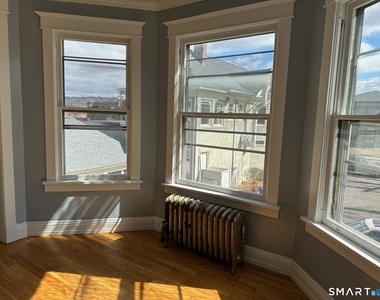 20 Taylor Street - Photo Thumbnail 3