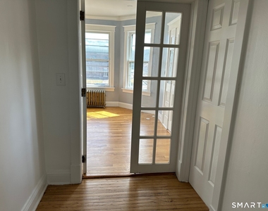 20 Taylor Street - Photo Thumbnail 2