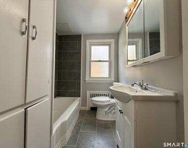 37 Alexander Avenue - Photo Thumbnail 8
