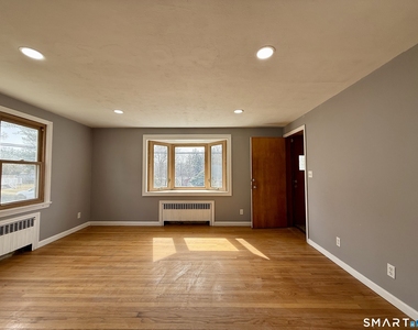 37 Alexander Avenue - Photo Thumbnail 2