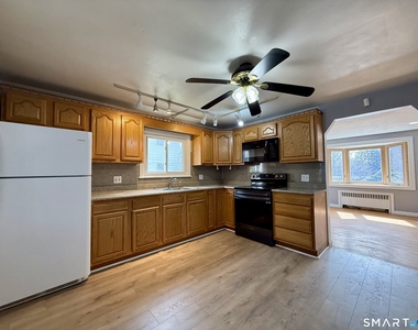 37 Alexander Avenue - Photo Thumbnail 5