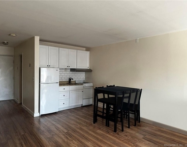 7 Winfield Street - Photo Thumbnail 2