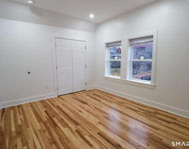 55 Channing Street - Photo Thumbnail 8