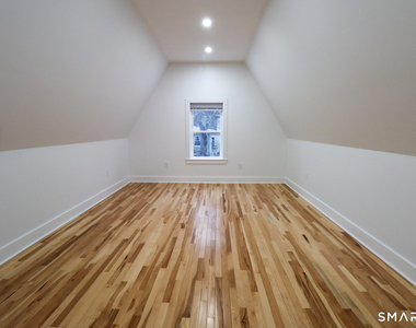 55 Channing Street - Photo Thumbnail 7