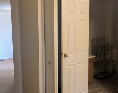 585 Fayette - Photo Thumbnail 6