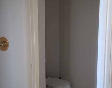 585 Fayette - Photo Thumbnail 2