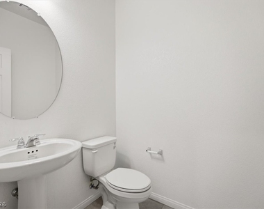 10920 Oregano Avenue - Photo Thumbnail 8