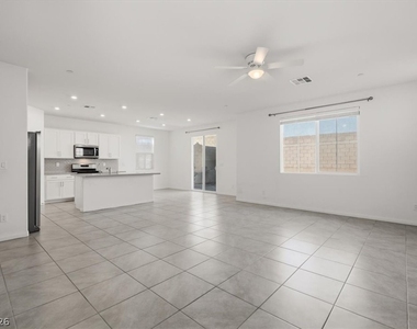 10920 Oregano Avenue - Photo Thumbnail 3