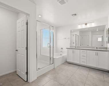 10920 Oregano Avenue - Photo Thumbnail 14