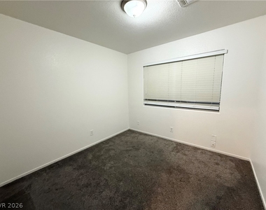 3305 Cheyenne Gardens Way - Photo Thumbnail 8