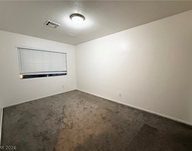 3305 Cheyenne Gardens Way - Photo Thumbnail 10
