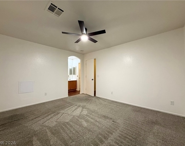 3305 Cheyenne Gardens Way - Photo Thumbnail 15