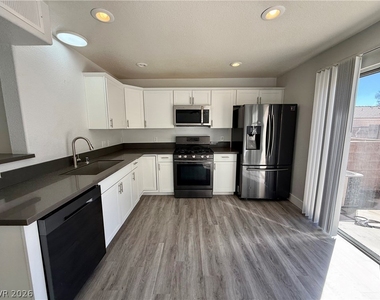 3305 Cheyenne Gardens Way - Photo Thumbnail 1