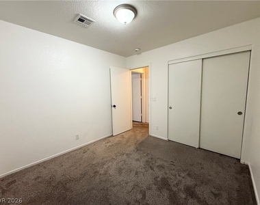 3305 Cheyenne Gardens Way - Photo Thumbnail 9