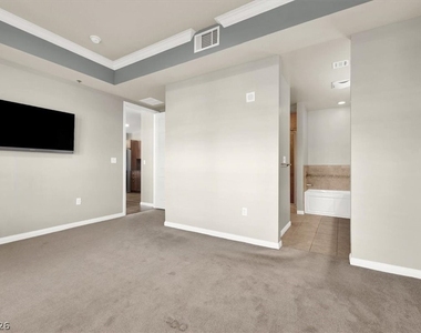2405 W Serene Avenue - Photo Thumbnail 18